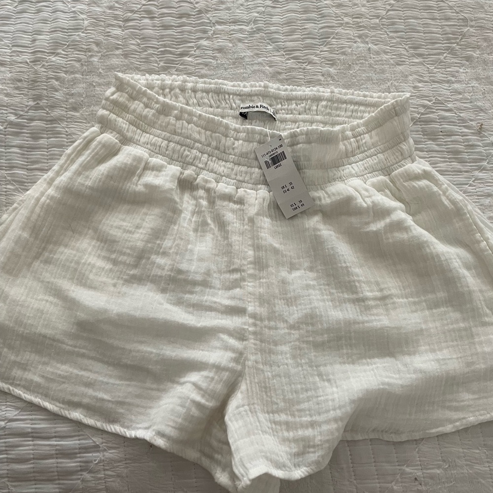 Abercrombie and Fitch linen style shorts - L